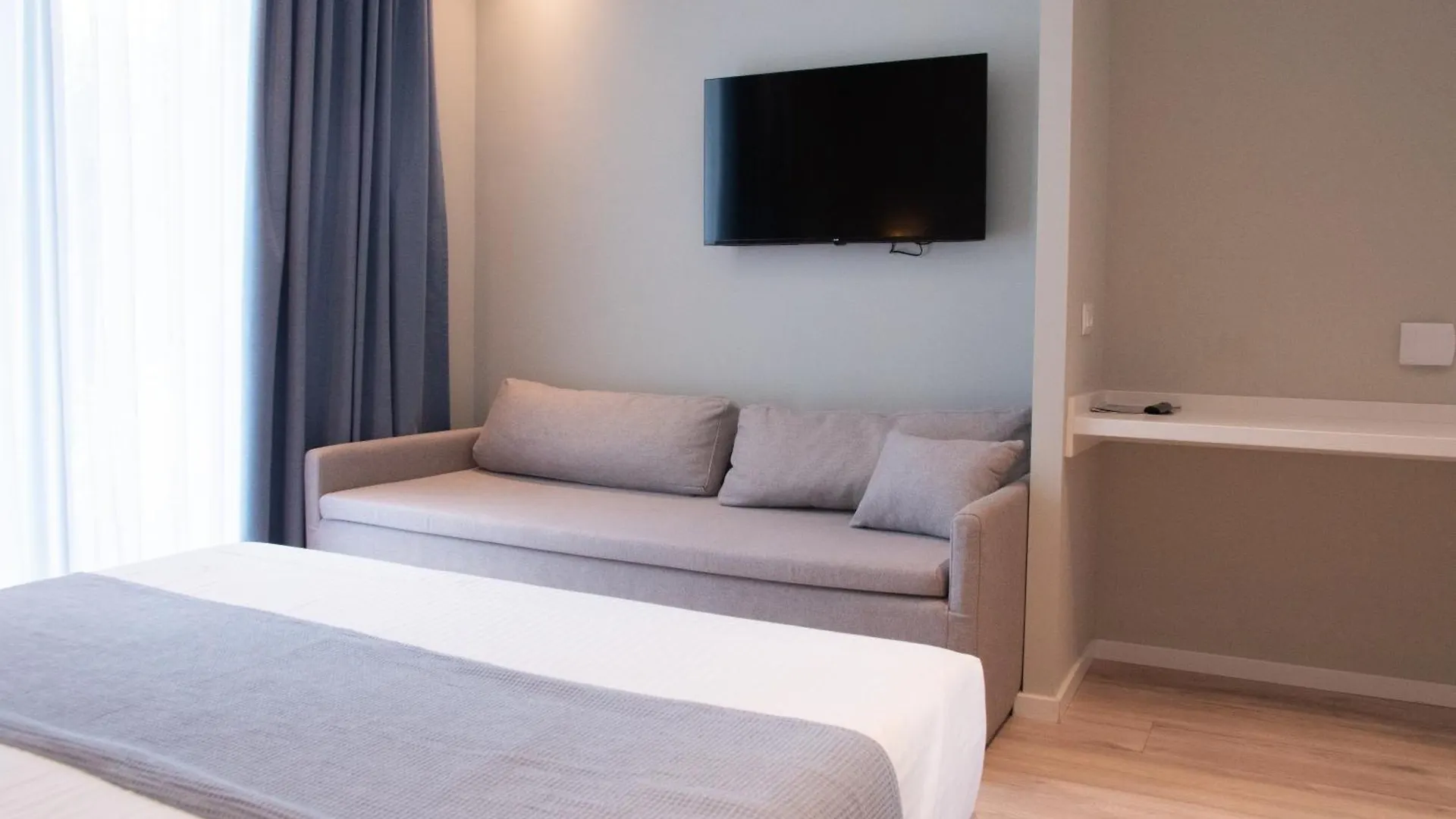 Dukes Albania Hotel Radhime